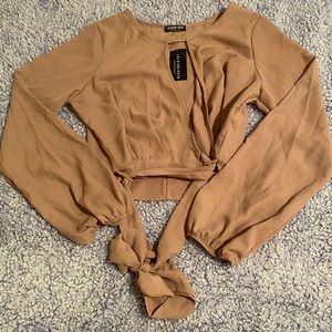 Fashion Nova top 🦋